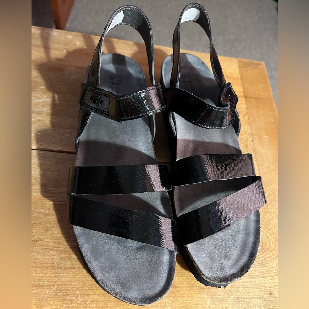 Black patent leather Naot sandals size 42